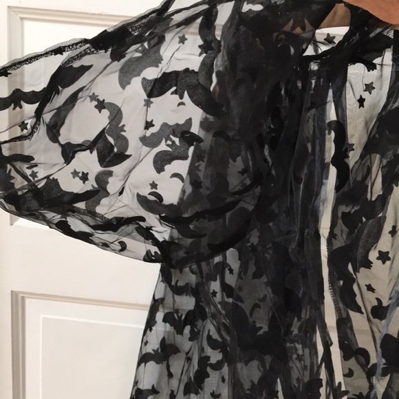 NWT Embossed bat cape sheer black chiffon w velvet flocked bats stars and moons - Picture 6 of 7